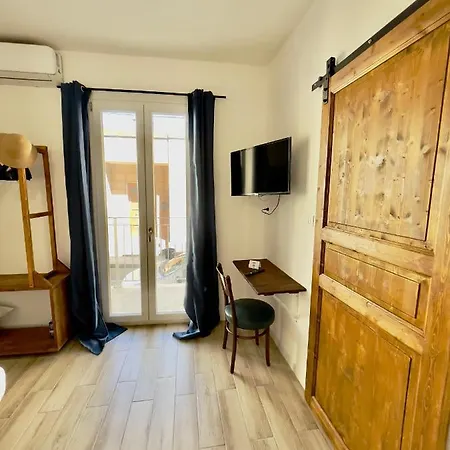 Appartement Domo Amsicora - - By Faendho *