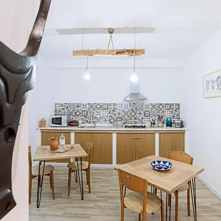 Domo Amsicora - - By Faendho Apartment